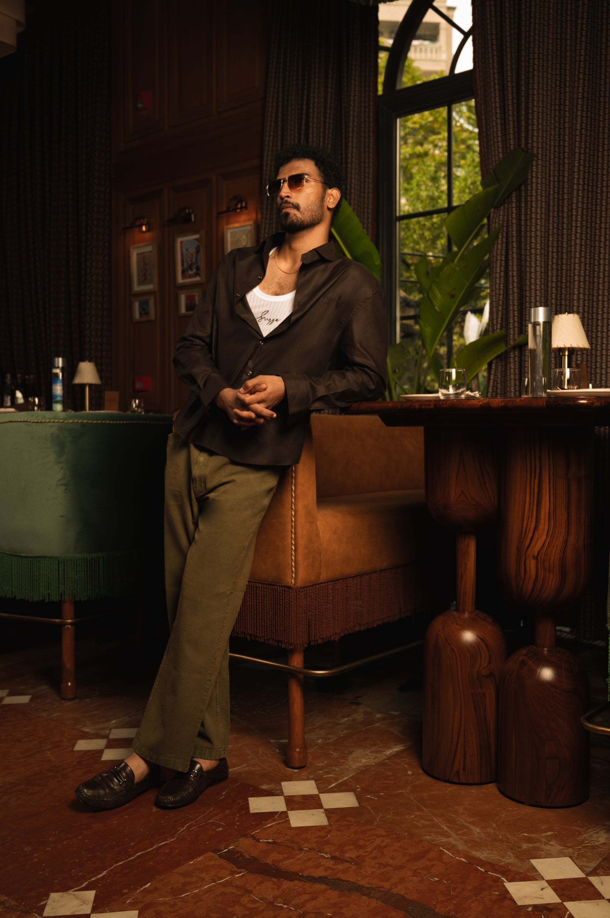 Sugga Solid Shirt In Brown
