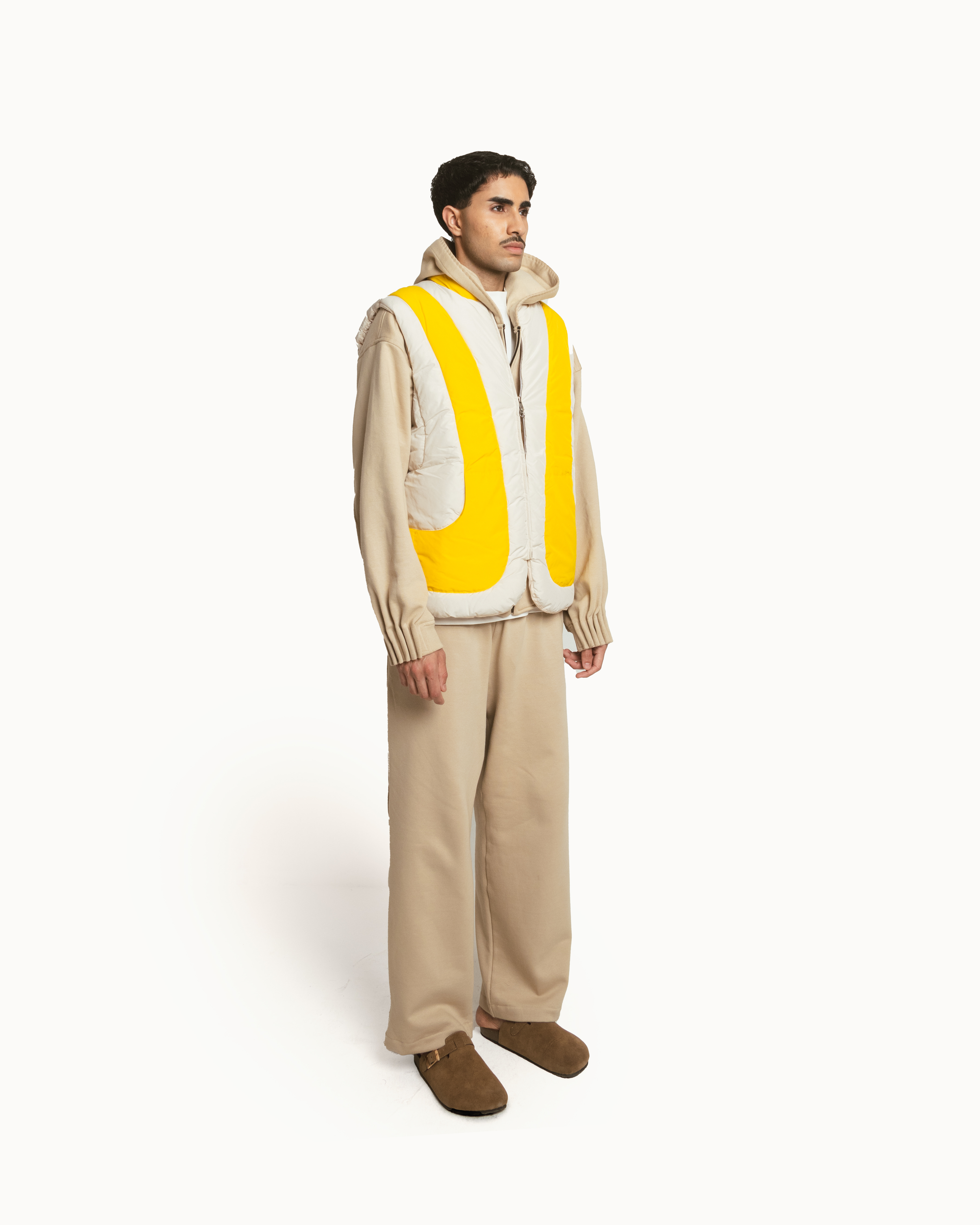 Puffer Jacket Sleeveless in Yellow Cream